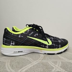Almost new Nike athletic shoes